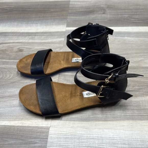 🚩 Steve Madden Black Women's Sandals size 37 EURO - Picture 7 of 9